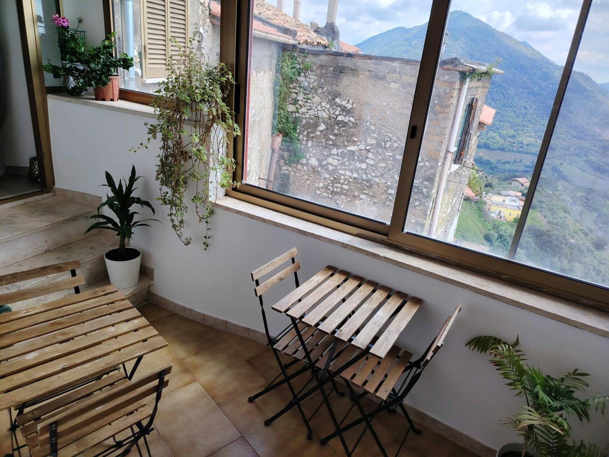 Norma House On The Rocks Apartment Exterior photo